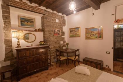 Boutique Ponte Vecchio - image 9