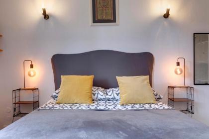 Studio Suite near the Old Bridge - image 4