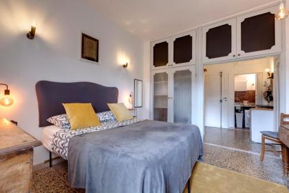 Studio Suite near the Old Bridge - image 5