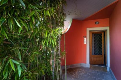Cosy terrace apartment - image 29