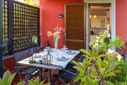 Cosy terrace apartment - image 30