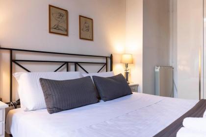 Ponte Vecchio Deluxe Apartament - image 26