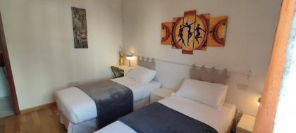 Gui Apartment - image 21