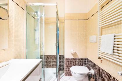 Gui Apartment - image 25