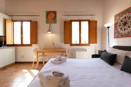 San Frediano loft - image 10
