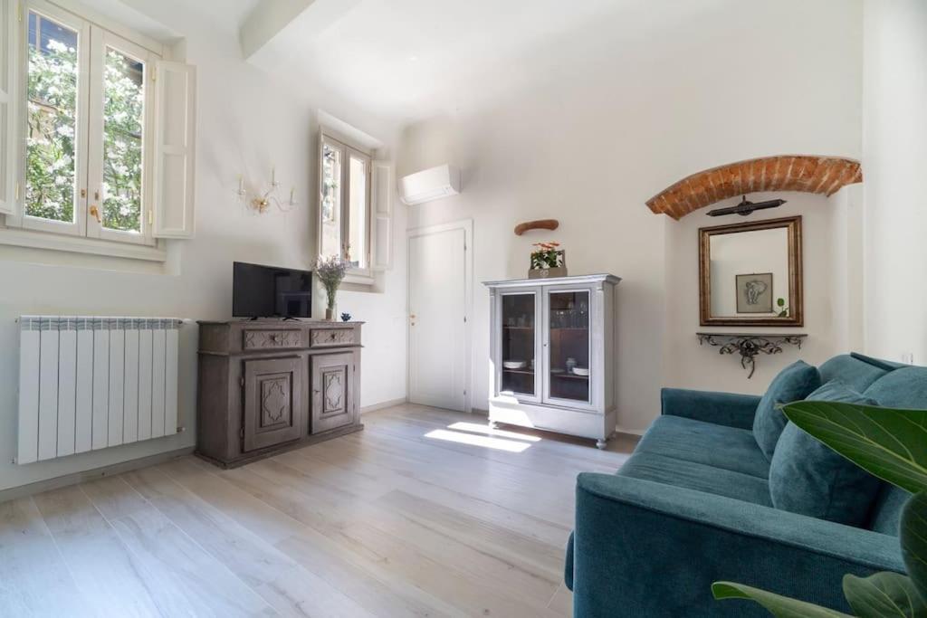 Casa Lorenzo with a quiet tiny patio - main image