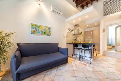 La casa di Remo Ground-Floor with a patio - image 16
