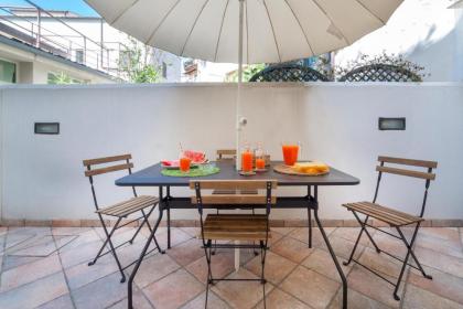 La casa di Remo Ground-Floor with a patio - image 22