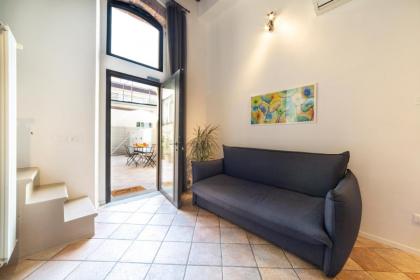 La casa di Remo Ground-Floor with a patio - image 25