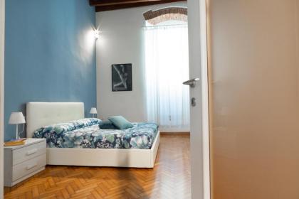 La casa di Remo Ground-Floor with a patio - image 30