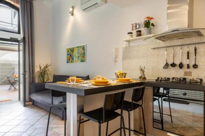 La casa di Remo Ground-Floor with a patio - image 6