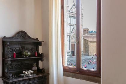 Santa Croce suite with a stunning view - image 24