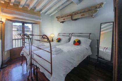 Apartments Florence- Borgo Pinti with Frescoes - image 25