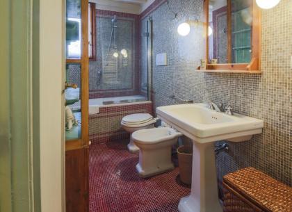 Apartments Florence- Borgo Pinti with Frescoes - image 26