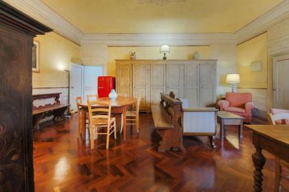 Apartments Florence- Borgo Pinti with Frescoes - image 9