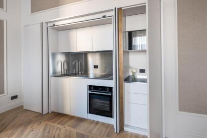 Palazzo Signoria luxury Apartments 1-Biancone - image 10