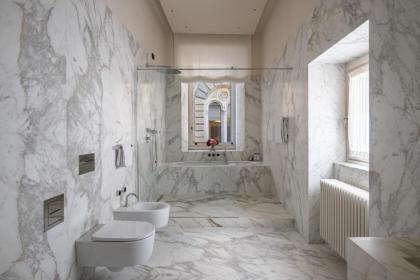 Palazzo Signoria luxury Apartments 1-Biancone - image 9