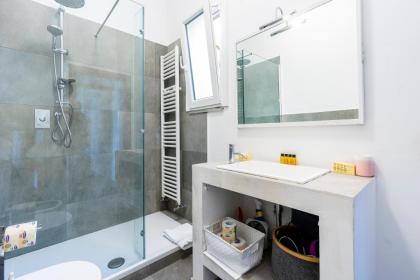 Alfani 63 Apartment - image 23