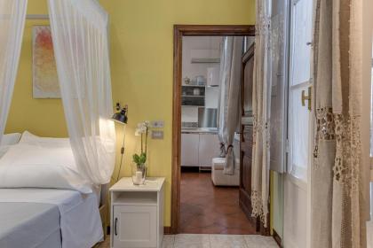 Romantic Suite Home - image 10