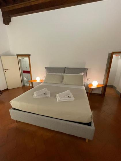 At the Boboli Garden Carola Loft - image 10