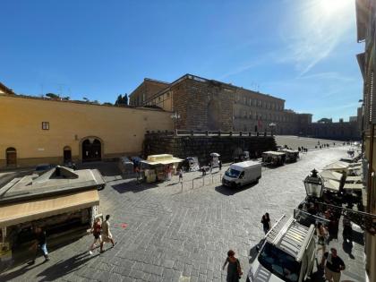 At the Boboli Garden Carola Loft - image 6