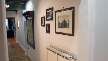 Duomo Classic Apartment - image 15