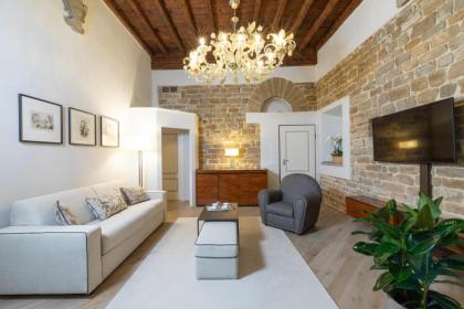 Donati Luxury Tower Suites - image 10