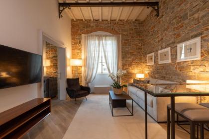 Donati Luxury Tower Suites - image 12