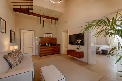 Donati Luxury Tower Suites - image 14
