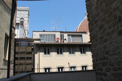 Donati Luxury Tower Suites - image 17