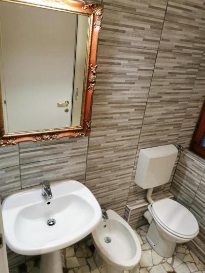 Affittacamere Sciacchithouse - image 3