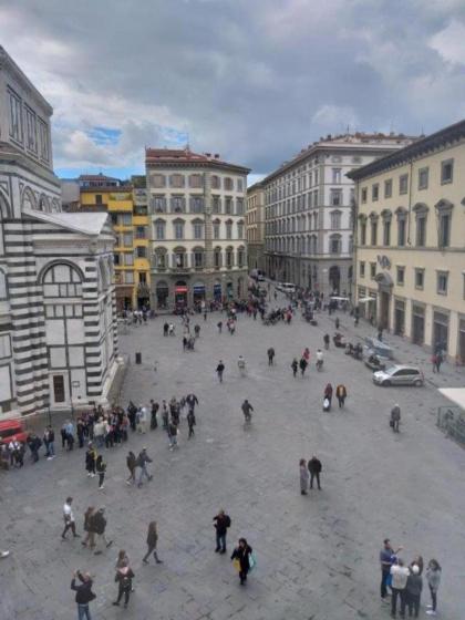 Appartamento vista Duomo piazza san Giovanni - image 17