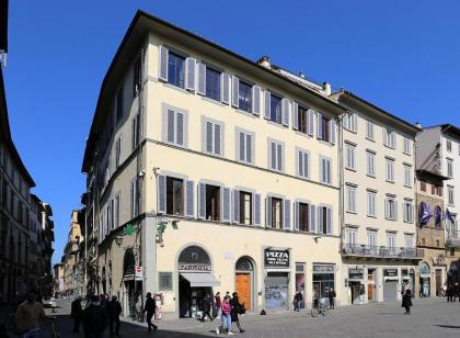 Appartamento vista Duomo piazza san Giovanni - image 7