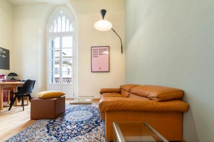 Classy nest in a historical palace - image 25