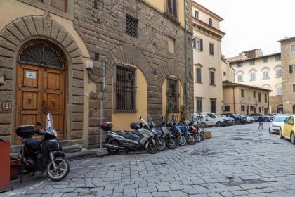 Eclectic Apartment in Santa Croce - image 22