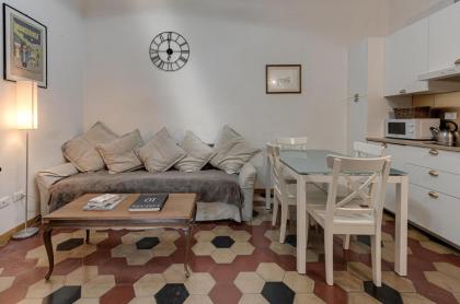Eclectic Apartment in Santa Croce - image 24