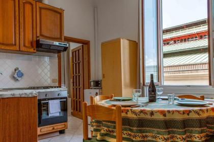 Mercato centrale 2 Bedroom Apartment - image 10