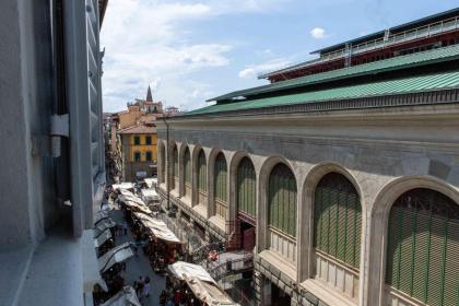 Mercato centrale 2 Bedroom Apartment - image 8
