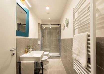 Florence Charming Apartments - Chic retreat a few steps from Santa Croce Square - image 22
