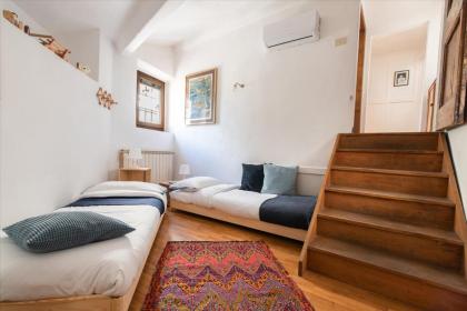 Spacious family flat S. Spirito 8 sleeps - image 24