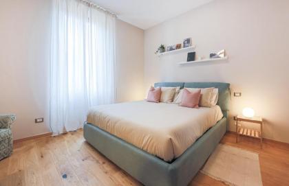 Apartments Florence- San Jacopino 3 bds - image 11