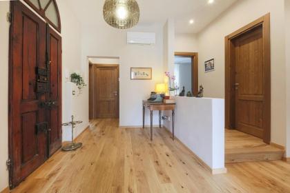 Apartments Florence- San Jacopino 3 bds - image 20