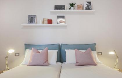 Apartments Florence- San Jacopino 3 bds - image 8