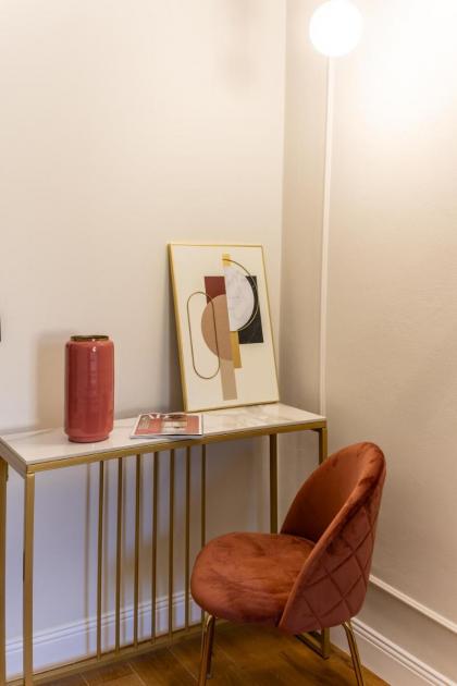 Leovinci Rooms - image 27