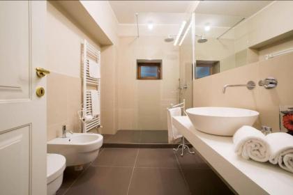 MONALDA Loft 1 - hosted by Sweetstay - image 5