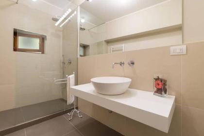 MONALDA Loft 1 - hosted by Sweetstay - image 9