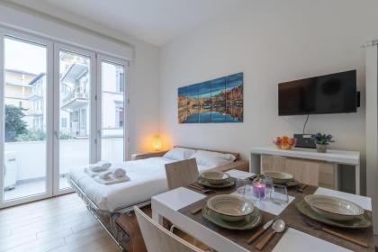 Florence Chich Suite-Hosted by Sweetstay - image 21