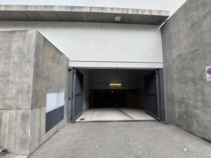 Florence San Donato Apartment with parking - image 24