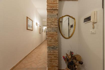 SANTACROCE Nest-Hosted by Sweetstay - image 5