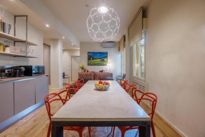 Lucy Charming Apartment - image 13